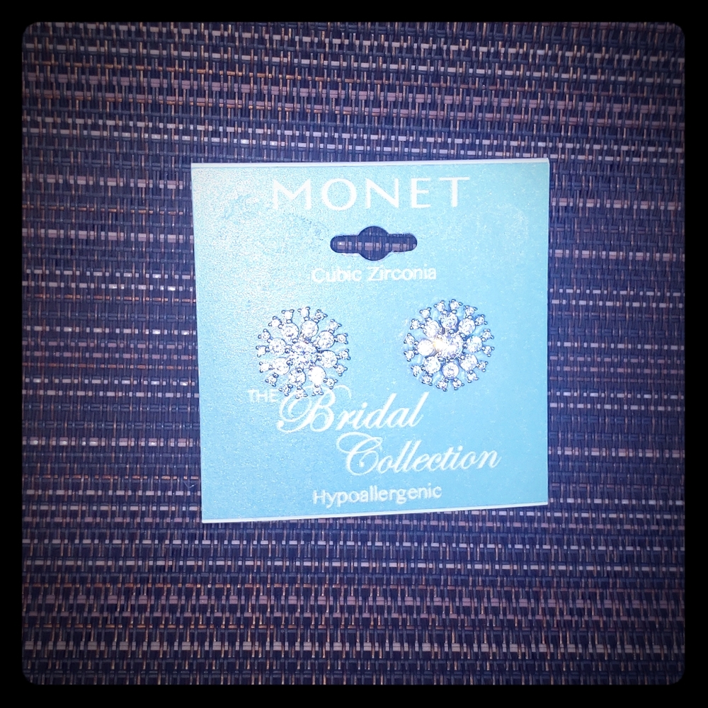 Cubic zirconia earrings